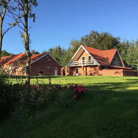 Egebjerggaard Hotel *