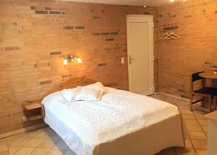 Egebjerggaard Hotel *